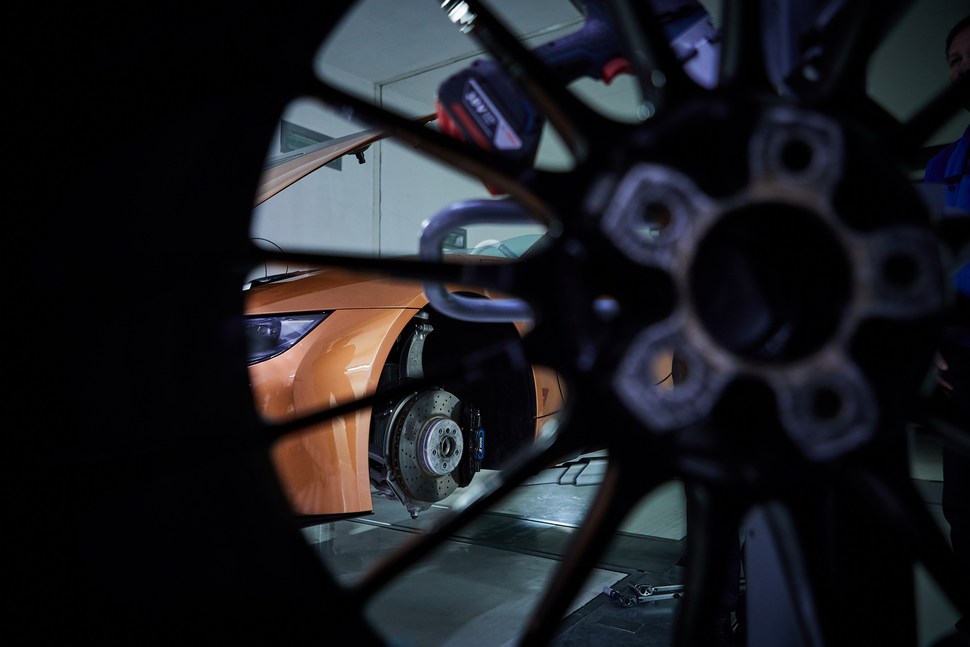 BMW-i8-Roadster-Safety-Car-34 BMW Makes i8 Roadster A Speedster For Formula E’s New Safety Car