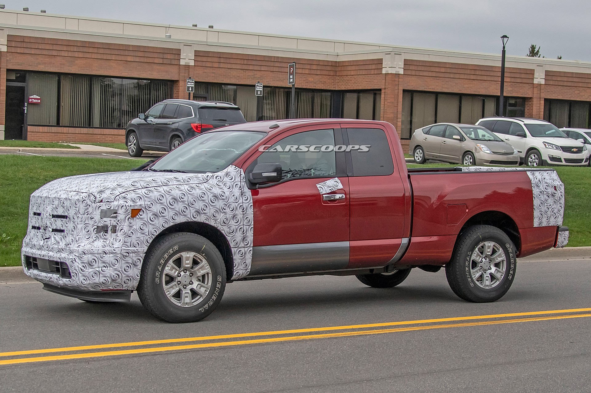 2020-Nissan-Titan 2020 Nissan Titan Facelift Spied With An Updated Interior