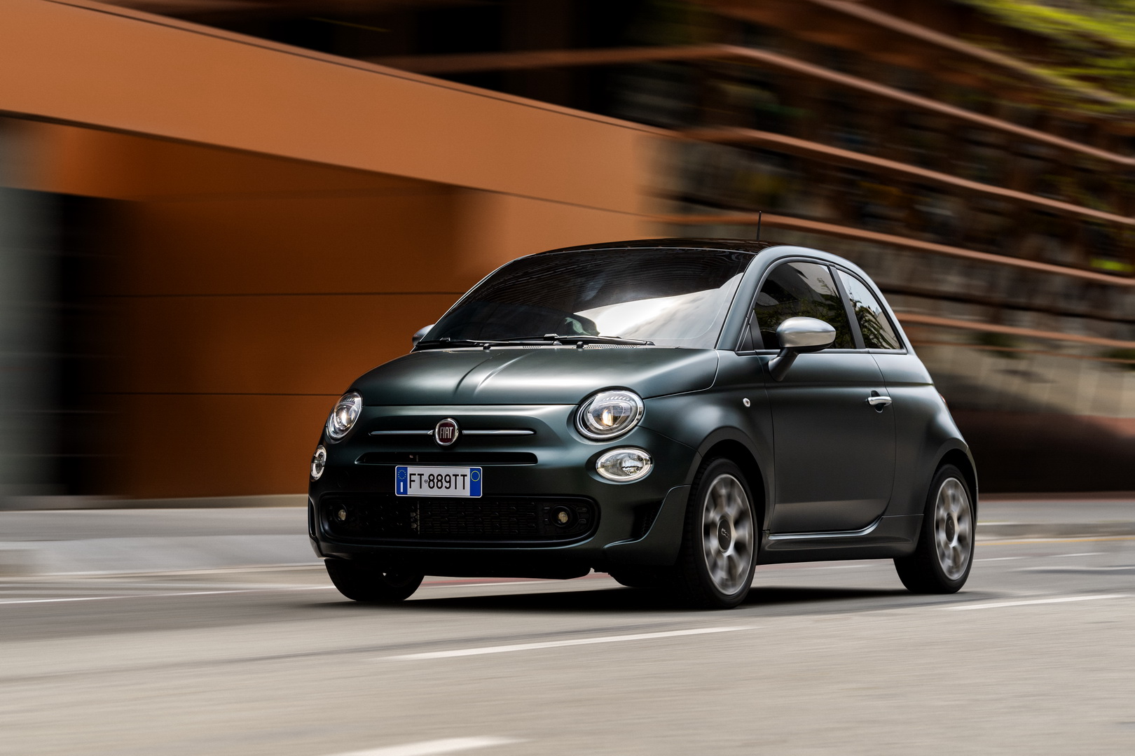 2019 fiat 500 rockstar 1 2019 Fiat 500 Star And Rockstar Range-Toppers Unveiled With Extra Chicness