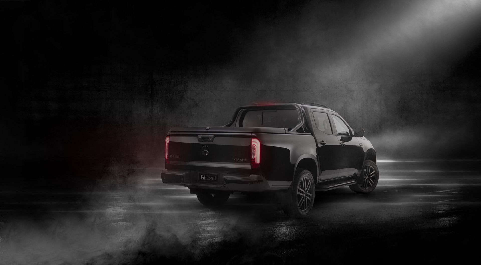 Mercedes Edition 1 X-Class 8 Mercedes-Benz Edition 1 X 350d 4MATIC Is For The Well-Off Tradesman