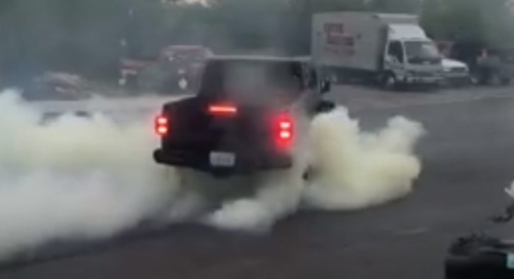  Hellcat-Powered Jeep Gladiator Burns Through Tires For Fun