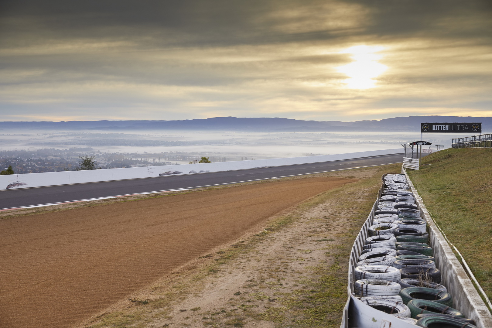 honda civic type r jenson button bathurst record 14 Honda Civic Type R Sets Lap Record At Bathurst For FWD Production Cars