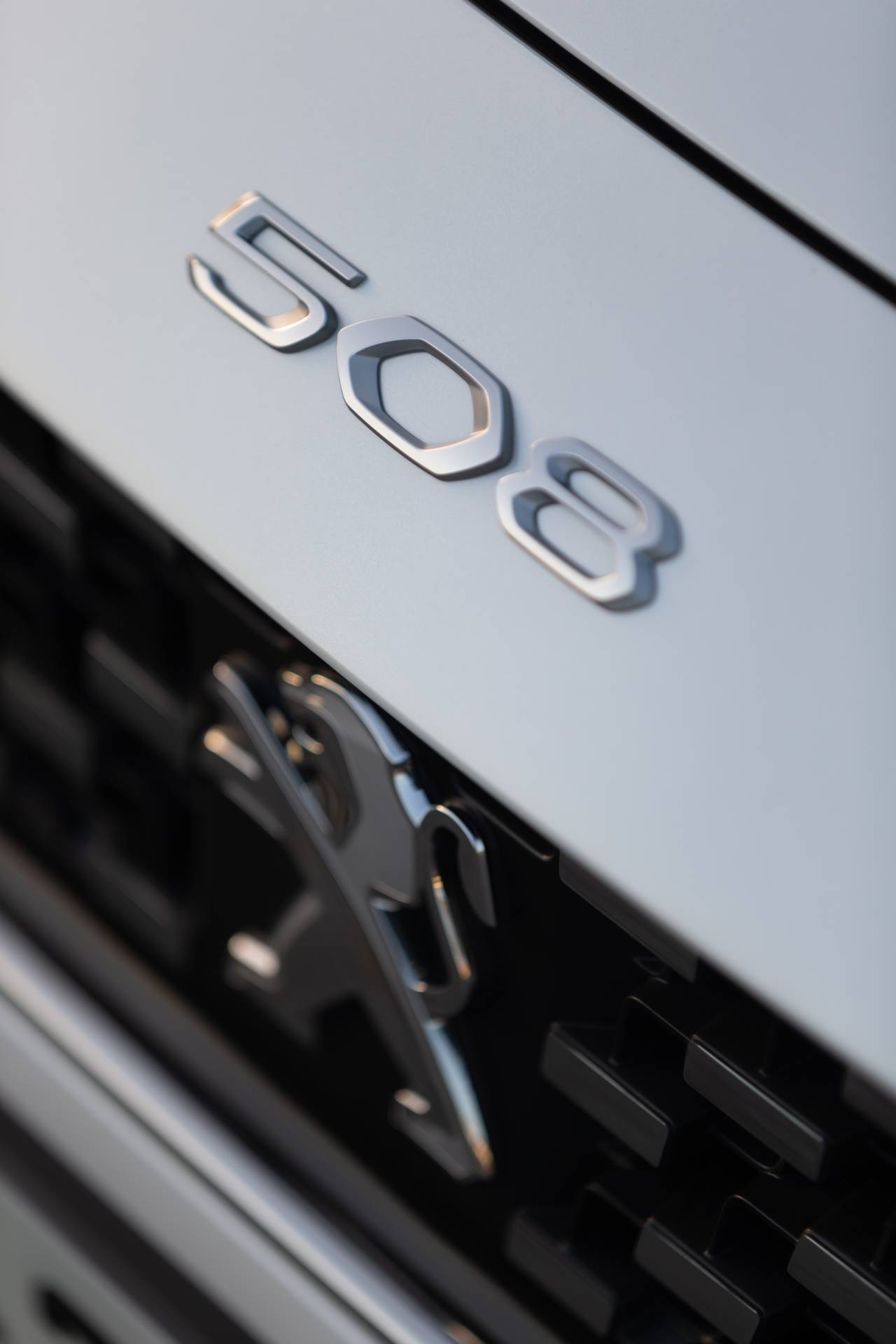 Is The New 2019 Peugeot 508 SW Cooler Than A Crossover?