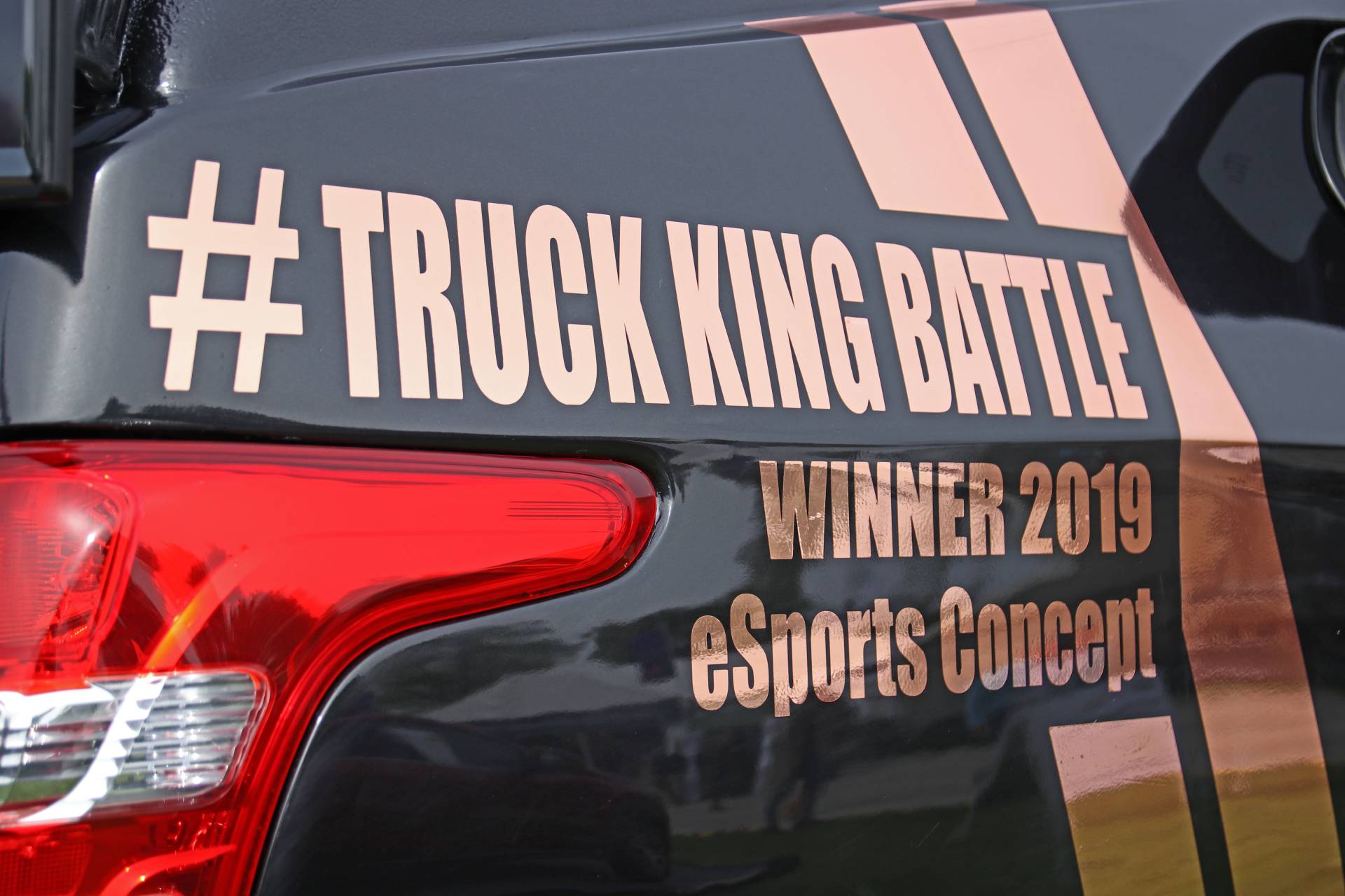 Mitsubishi L200 eSports Concept 3 Mitsubishi L200 eSports Concept Is A Gamer’s Ideal Vehicle For The Zombie Apocalypse