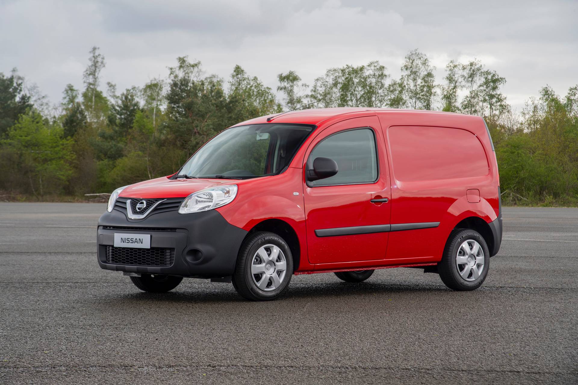 Nissan NV250 L1 Van 22 Badge-Engineered Nissan NV250 Compact Van Debuts In Europe