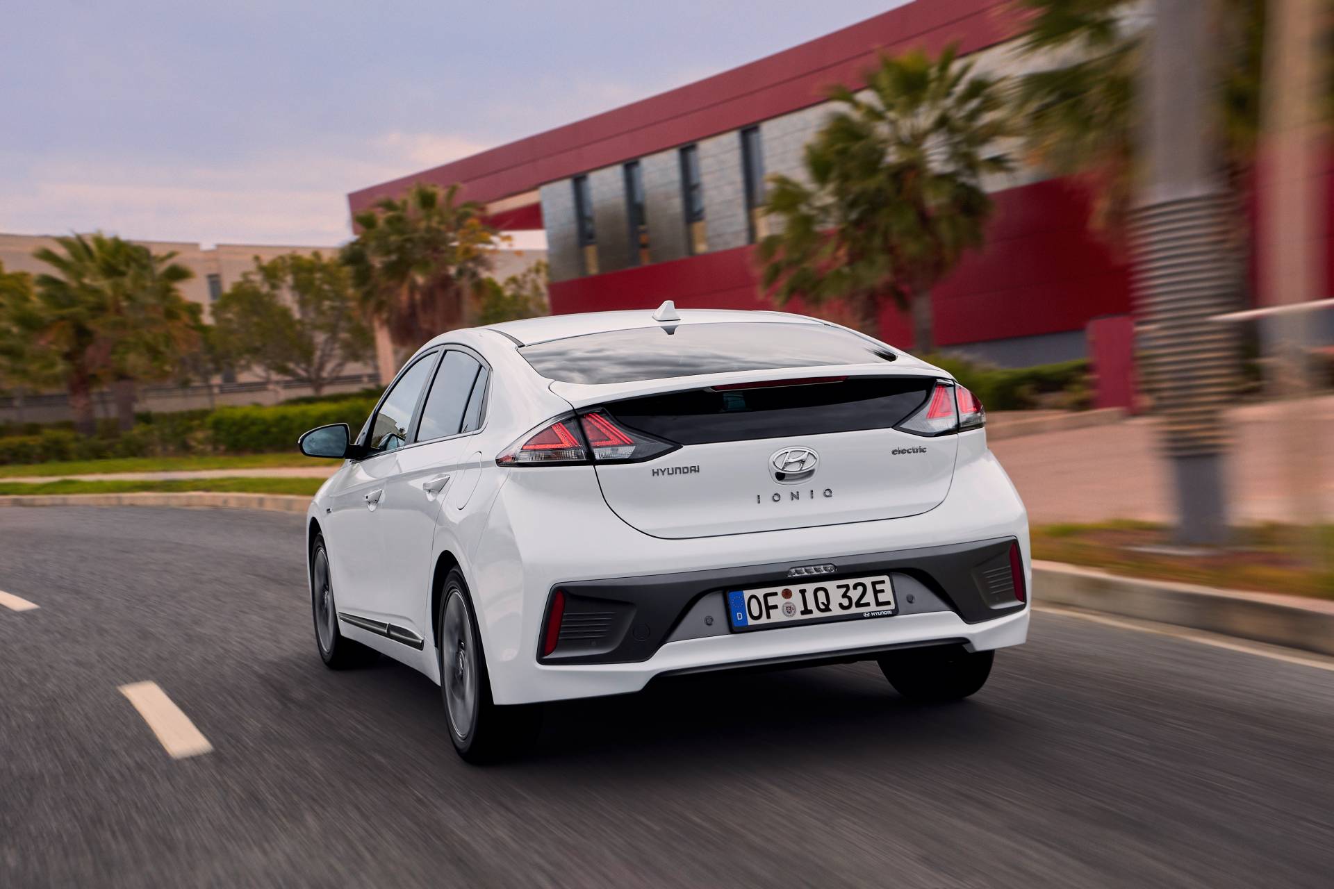 2020 Hyundai Ioniq Electric 8 2020 Hyundai Ioniq Family Gains Design And Tech Updates, Bigger Battery For EV