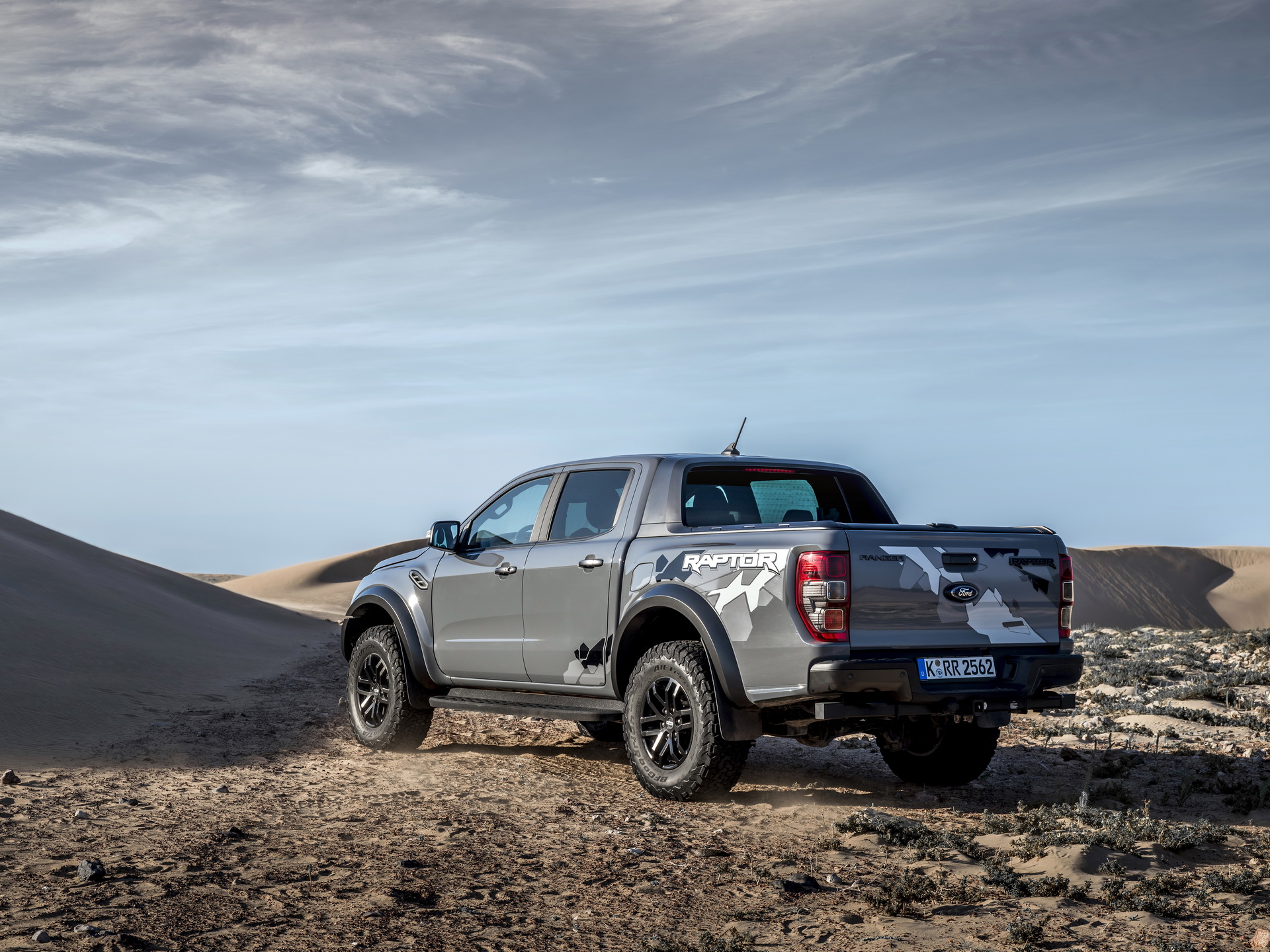 2019_FORD_RANGER_RAPTOR_02 Explore The 2019 Ford Ranger Raptor In 114 Images – And See What You’re Missing In The U.S.