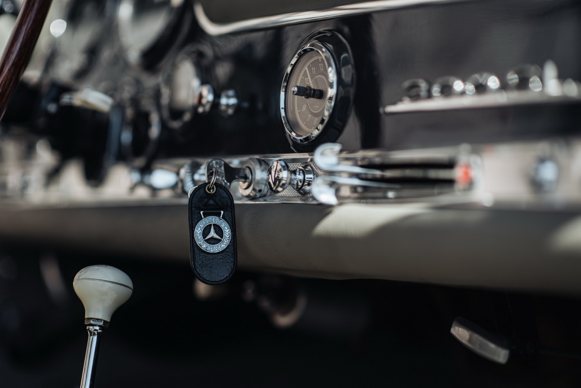 Mercedes-300SL-Gullwing-20 Beautiful 1956 Mercedes 300SL Gullwing Is The Definition Of A Million-Dollar Classic