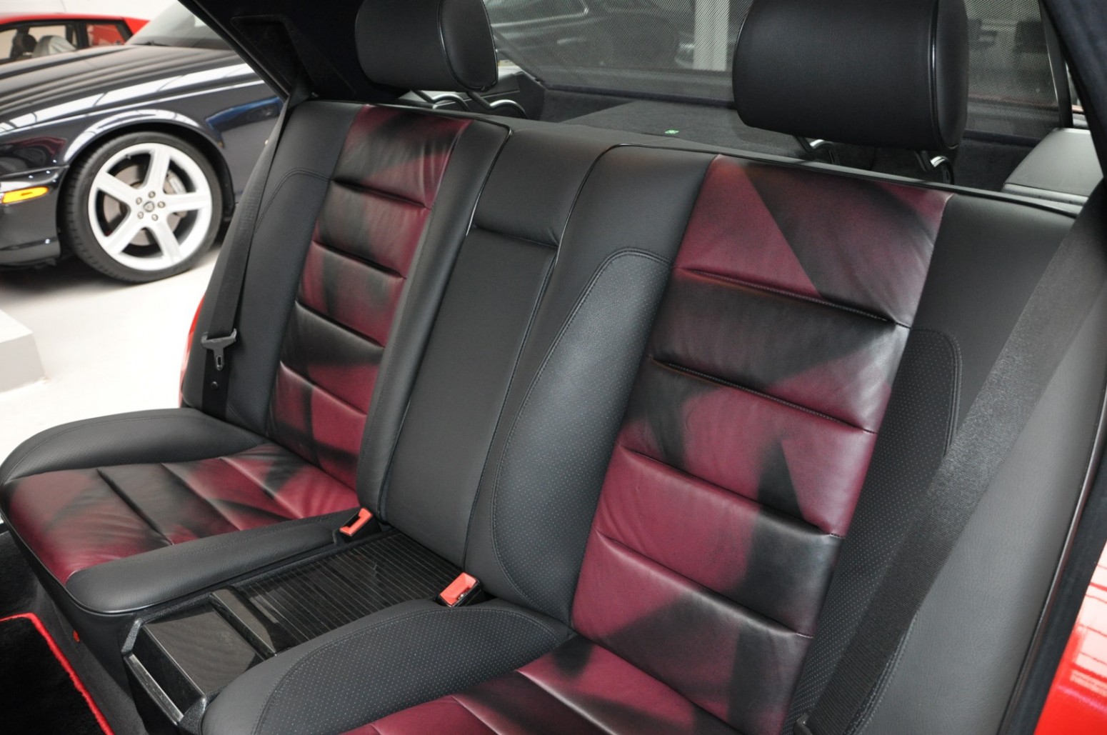 1995 Mercedes E60 AMG W124 10 1995 Mercedes E60 AMG Is A Souped-Up 500E Worth $170K