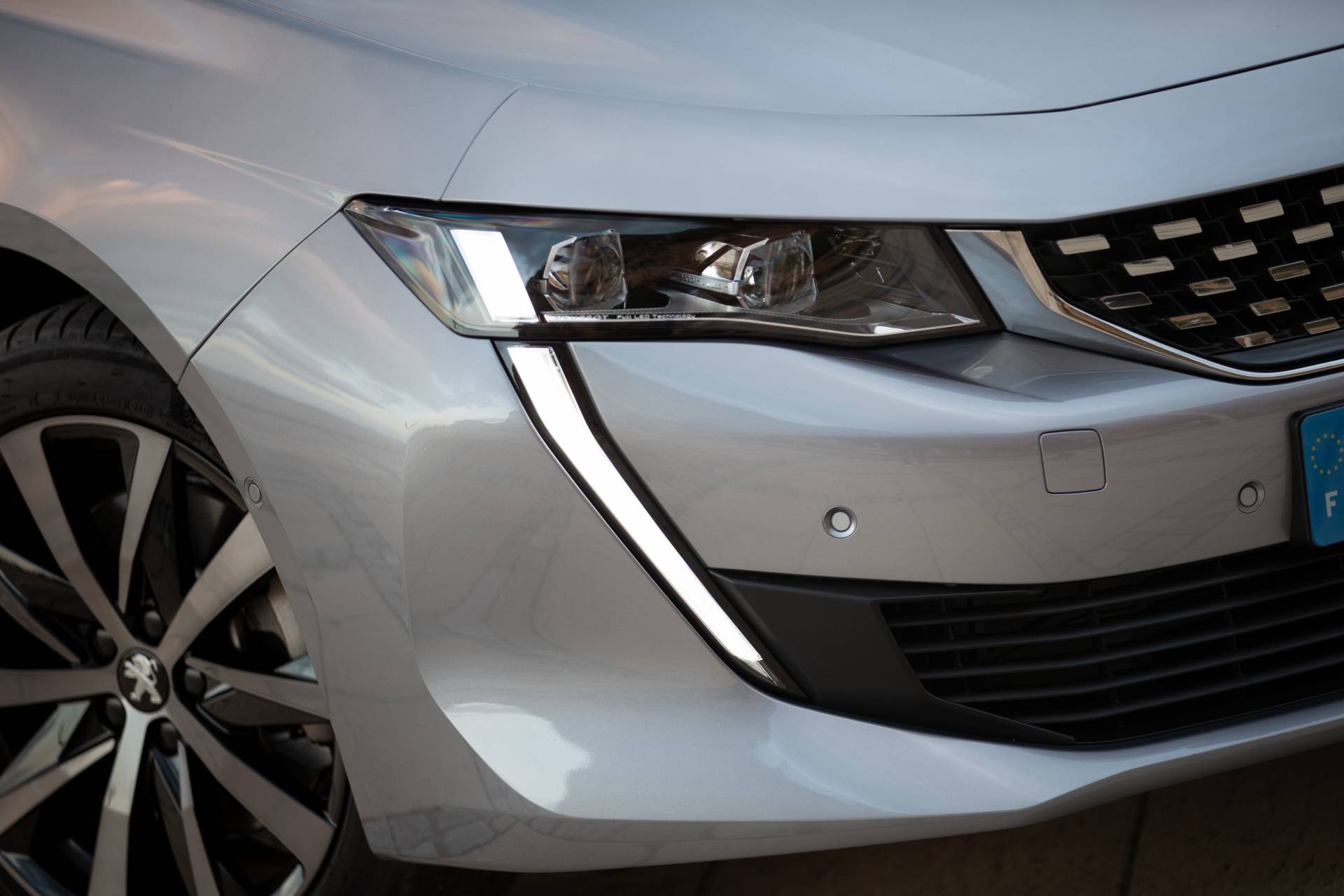 Is The New 2019 Peugeot 508 SW Cooler Than A Crossover?