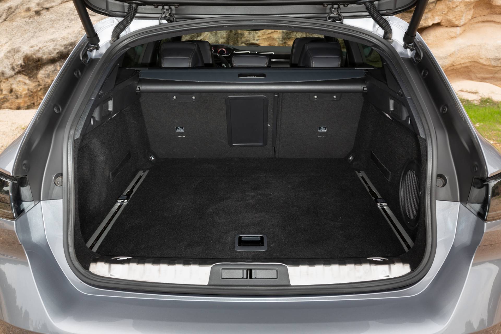 Is The New 2019 Peugeot 508 SW Cooler Than A Crossover?