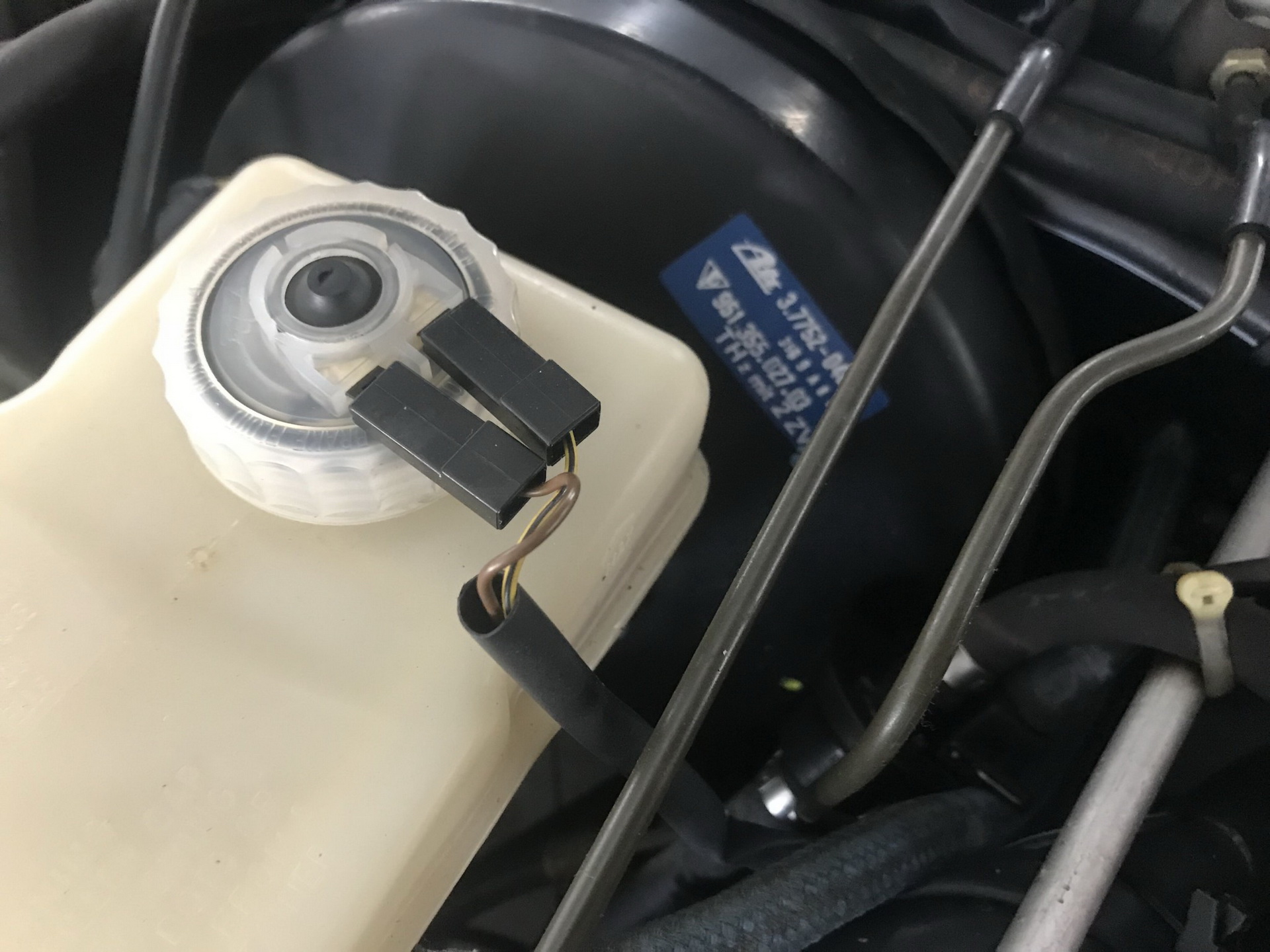 1990 porsche 944 s2 cabrio auction 66 This 1990 Porsche 944 S2 Cabriolet Was Sitting In Storage For 24 years