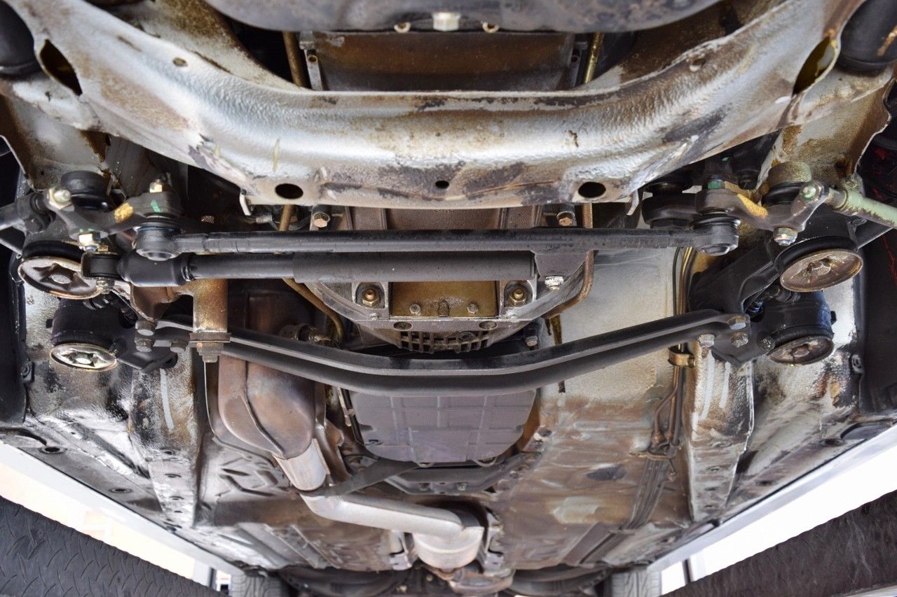 Mercedes Benz 500 SEC AMG 222 1985 Mercedes-Benz 500 SEC AMG Is An All-White, $57k Bruiser