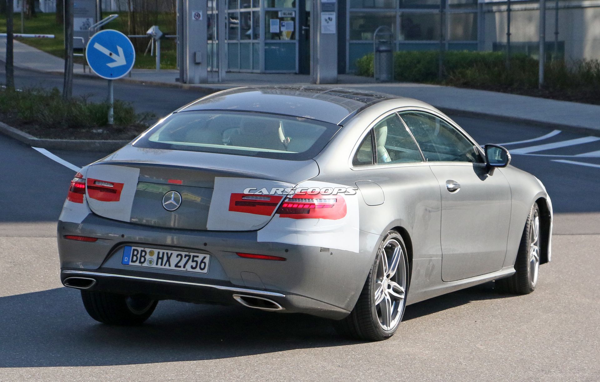 Mercedes EClass Coupe Spy Shots 13 2020 Mercedes-Benz E-Class Coupe Facelift Will Look Very Familiar