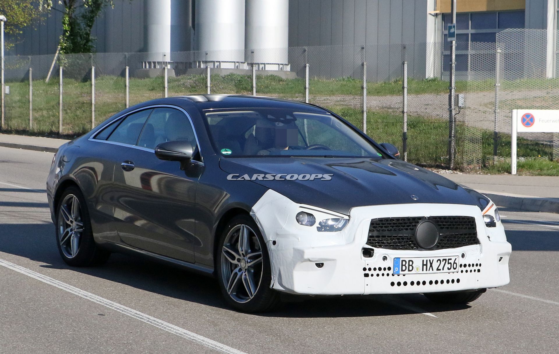 Mercedes EClass Coupe Spy Shots 4 2020 Mercedes-Benz E-Class Coupe Facelift Will Look Very Familiar