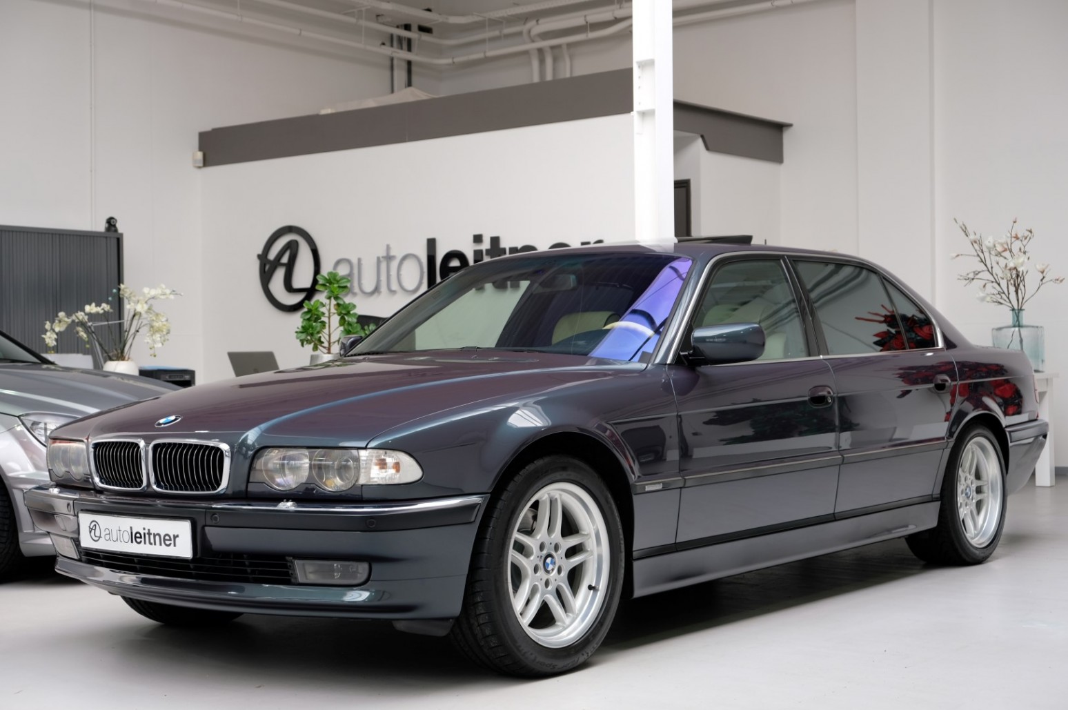1999 bmw 750il 22 Get Your 1990s BMW Fix With These Beautiful Individual 850Ci And 750iL