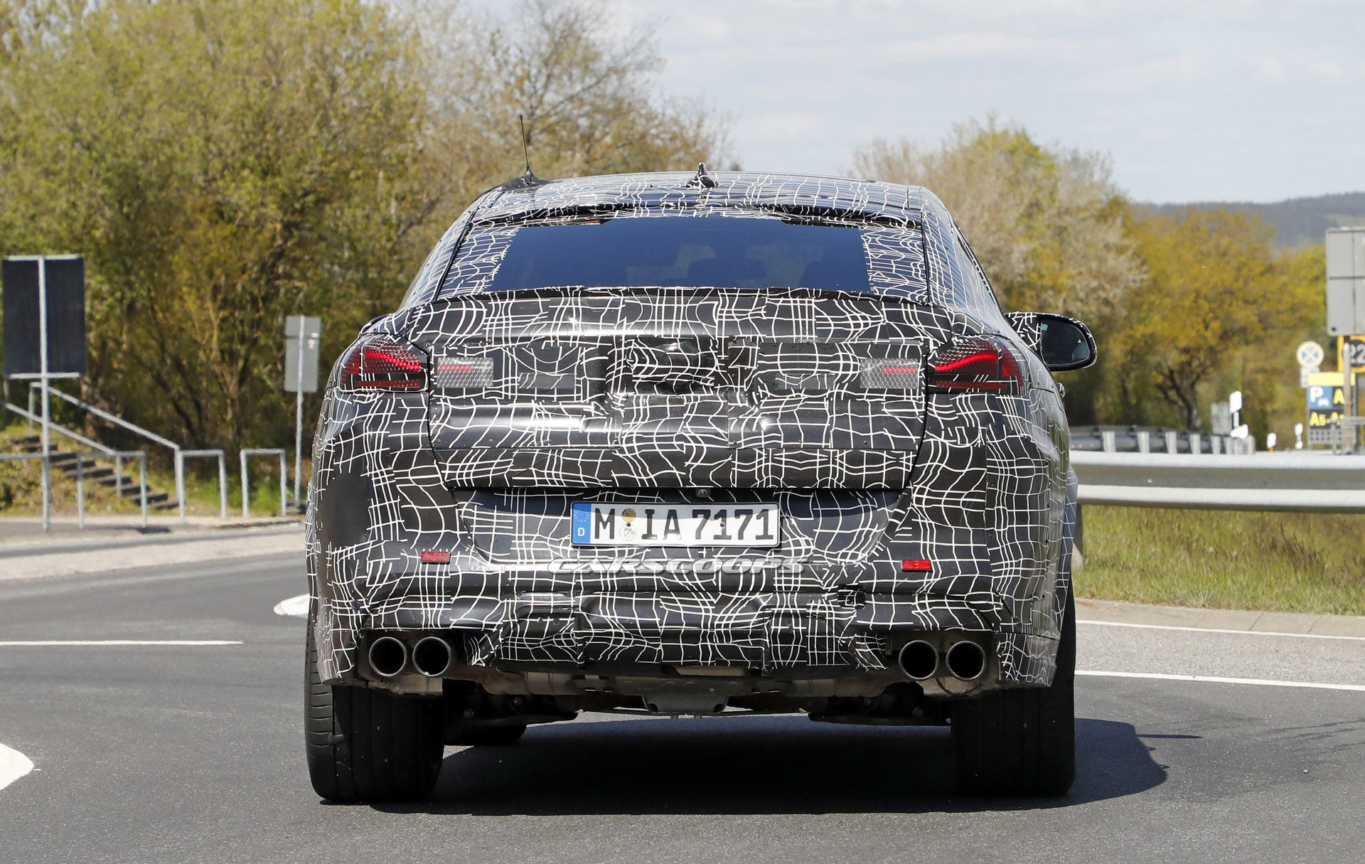 2020-BMW-X6-M-21 2020 BMW X6 M Hides 592 HP Behind Its Huge Nostrils