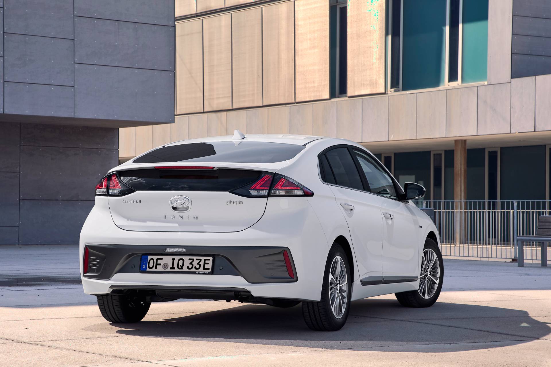 2020 Hyundai Ioniq Plug-in 4 2020 Hyundai Ioniq Family Gains Design And Tech Updates, Bigger Battery For EV