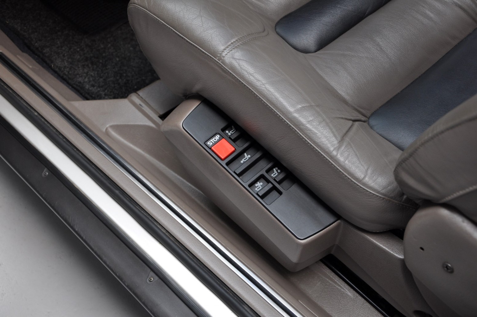 1988 Volvo 780 Coupe Bertone 15 Pristine 1988 Volvo 780 Coupe Blends Bertone Styling With Swedish Flair For €47,500