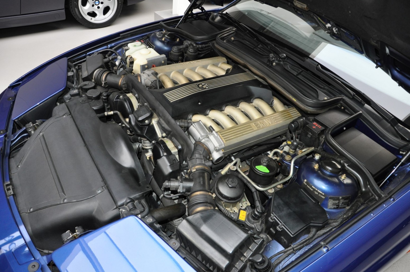 1995 bmw 850i 55 Get Your 1990s BMW Fix With These Beautiful Individual 850Ci And 750iL