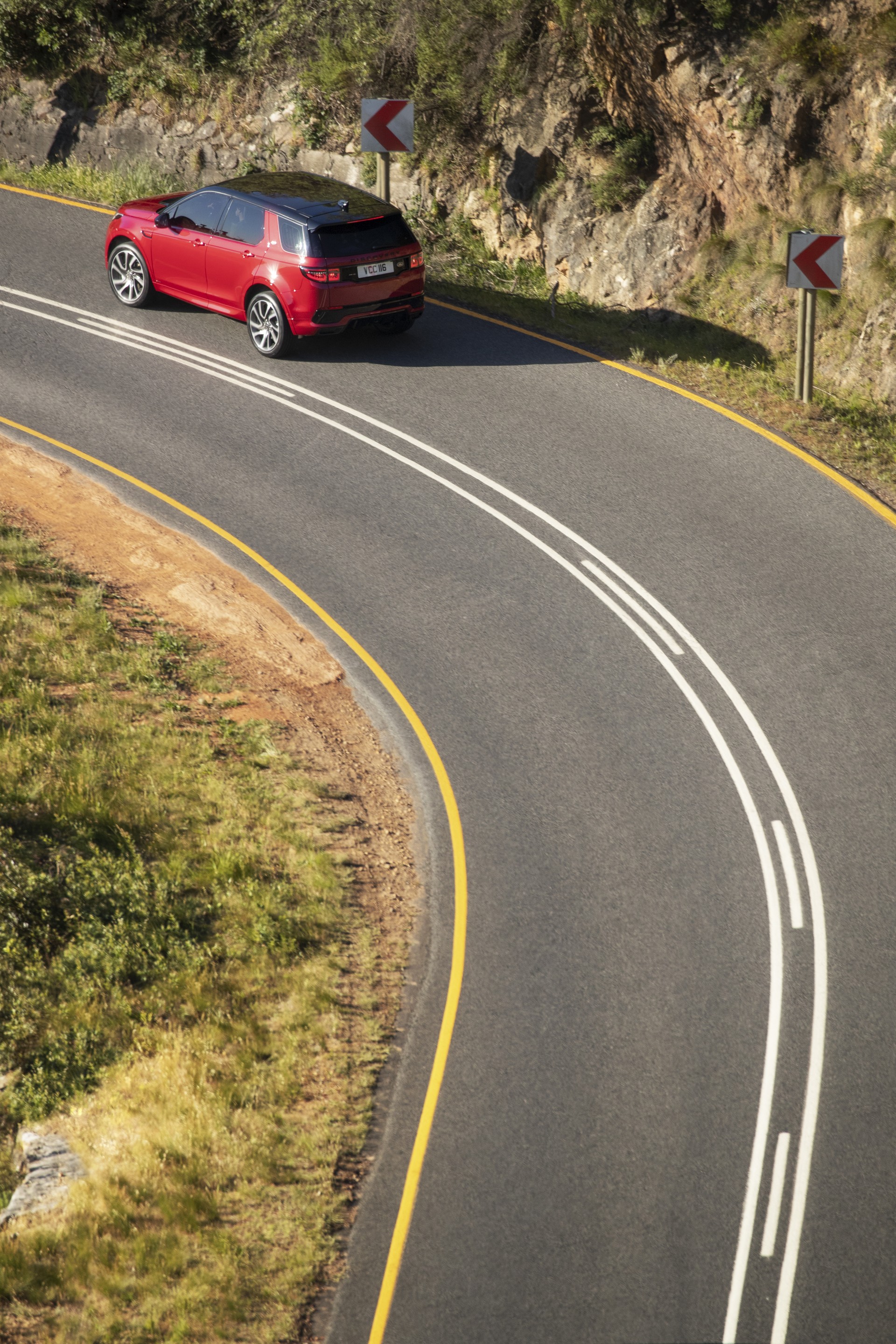 2020 Land Rover Discovery Sport Facelift Debuts With New Styling And Mild-Hybrid Powertrain