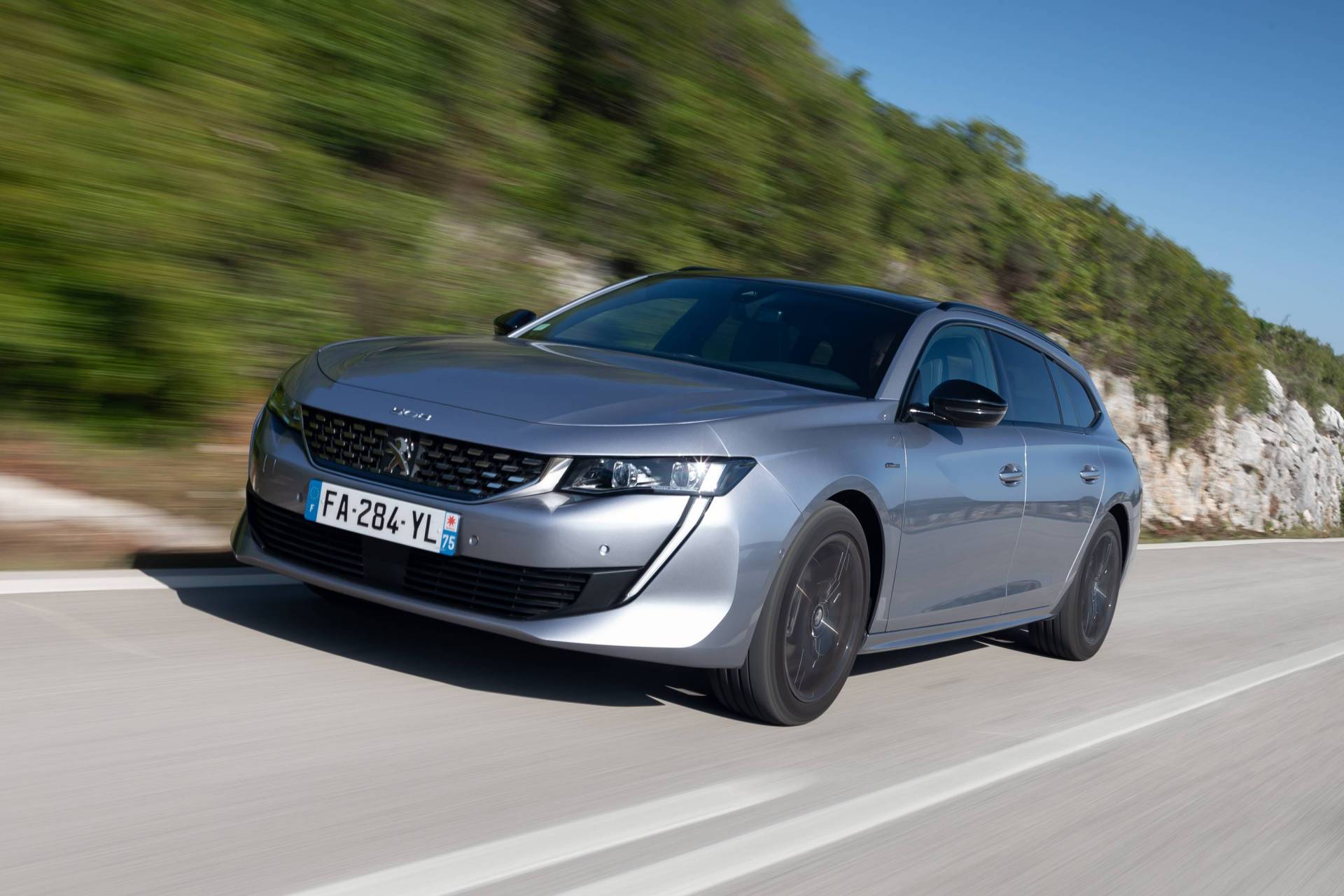 Is The New 2019 Peugeot 508 SW Cooler Than A Crossover?