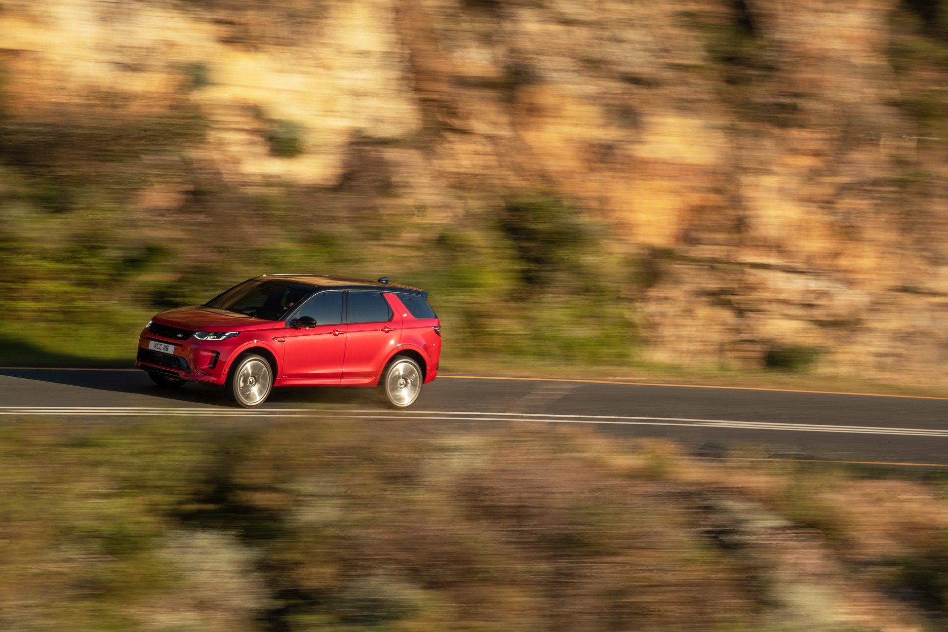 2020 Land Rover Discovery Sport Facelift Debuts With New Styling And Mild-Hybrid Powertrain