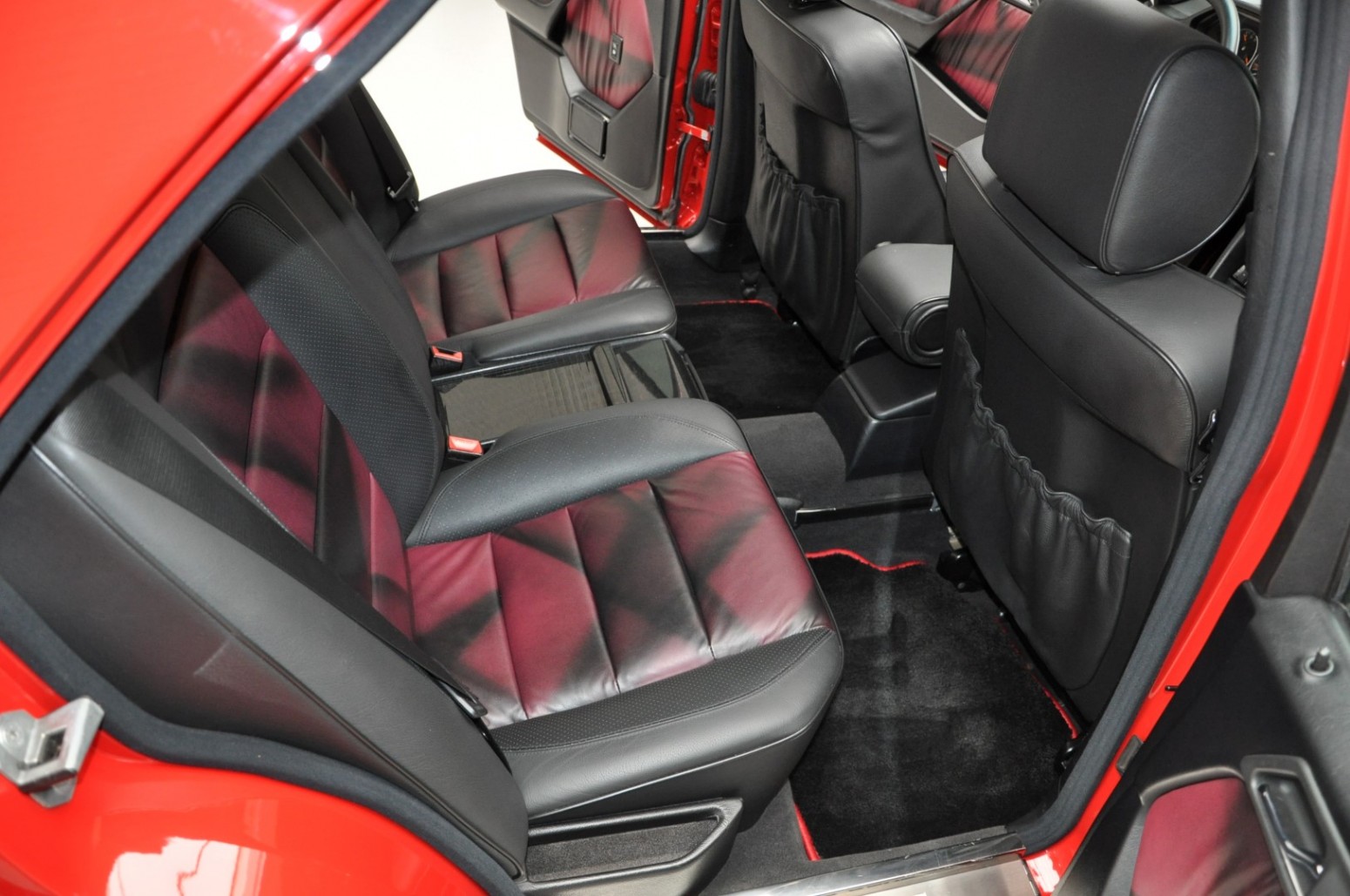 1995 Mercedes E60 AMG W124 7 1995 Mercedes E60 AMG Is A Souped-Up 500E Worth $170K