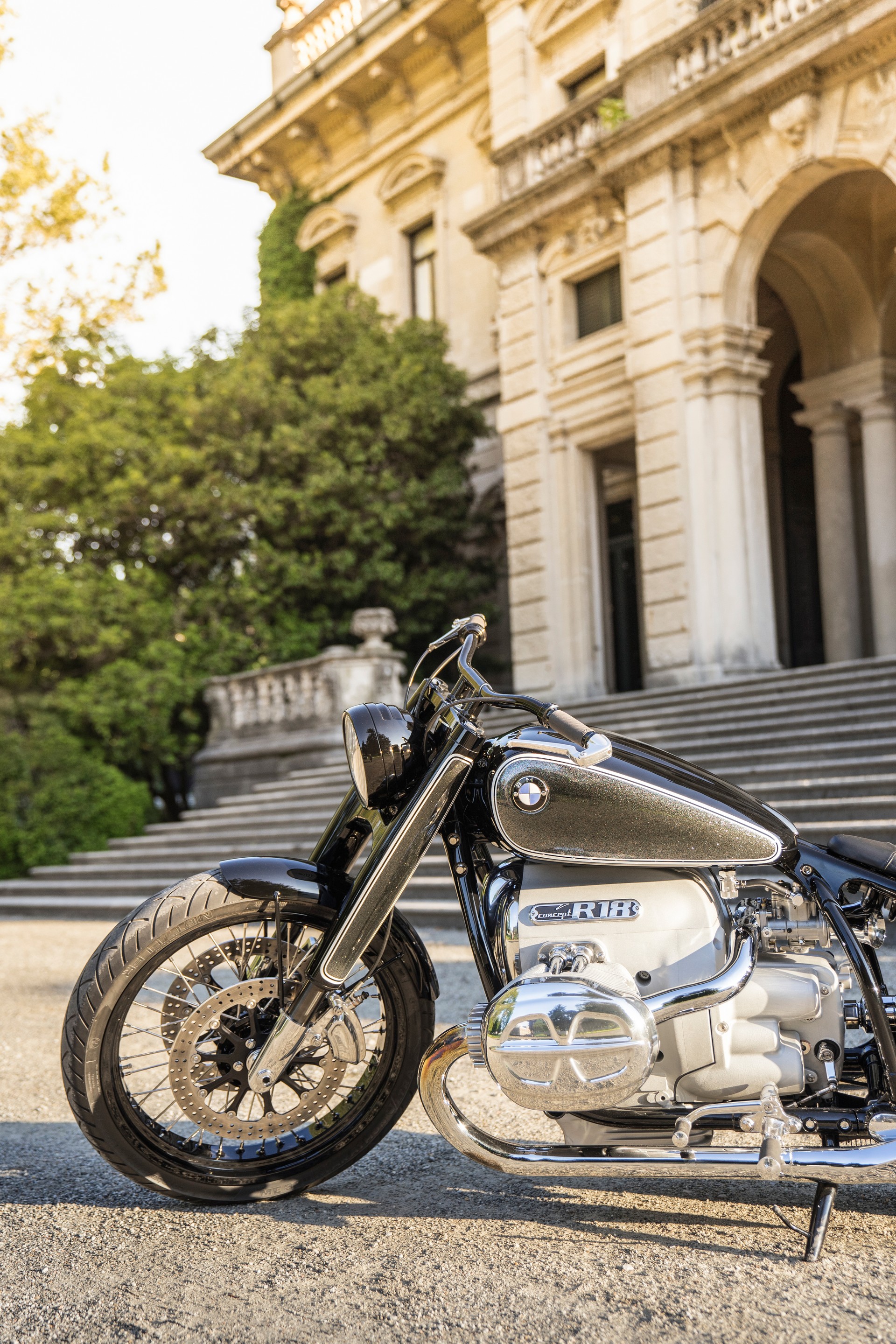 BMW’s R18 Concept Is A Minimalist Bike With An All-New Boxer Engine