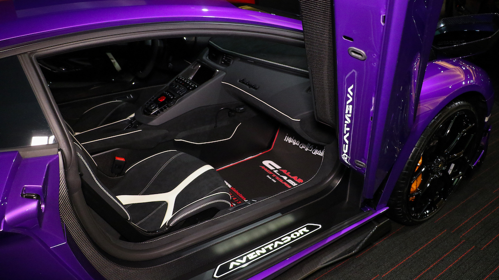This Lamborghini Aventador SVJ Stands Out Even In Supercar-Infested Dubai
