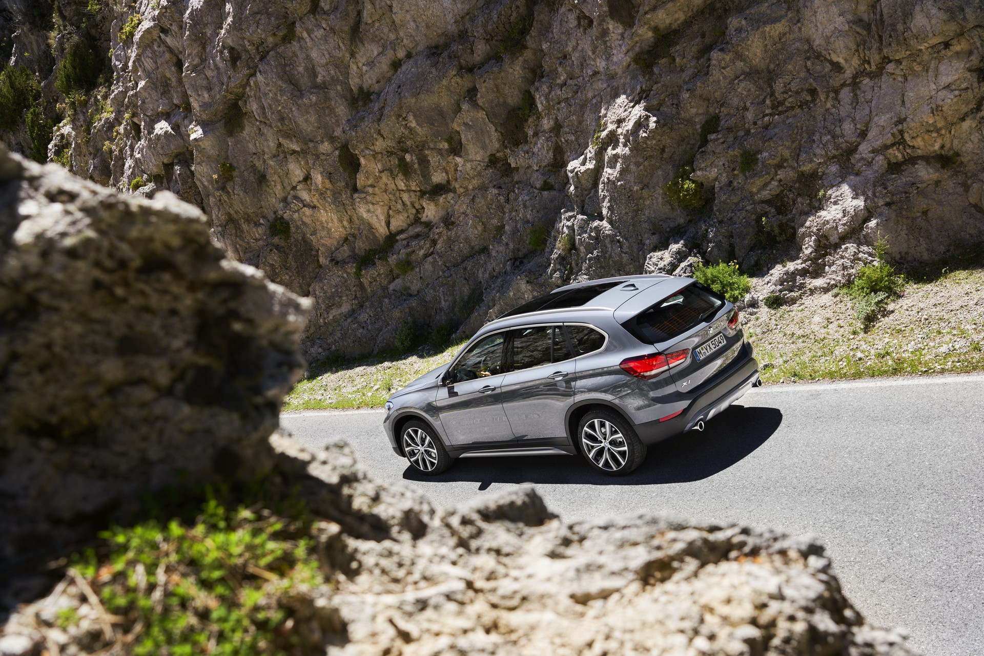 2020 BMW X1 Debuts With New Looks And A Plug-In Hybrid Powertrain