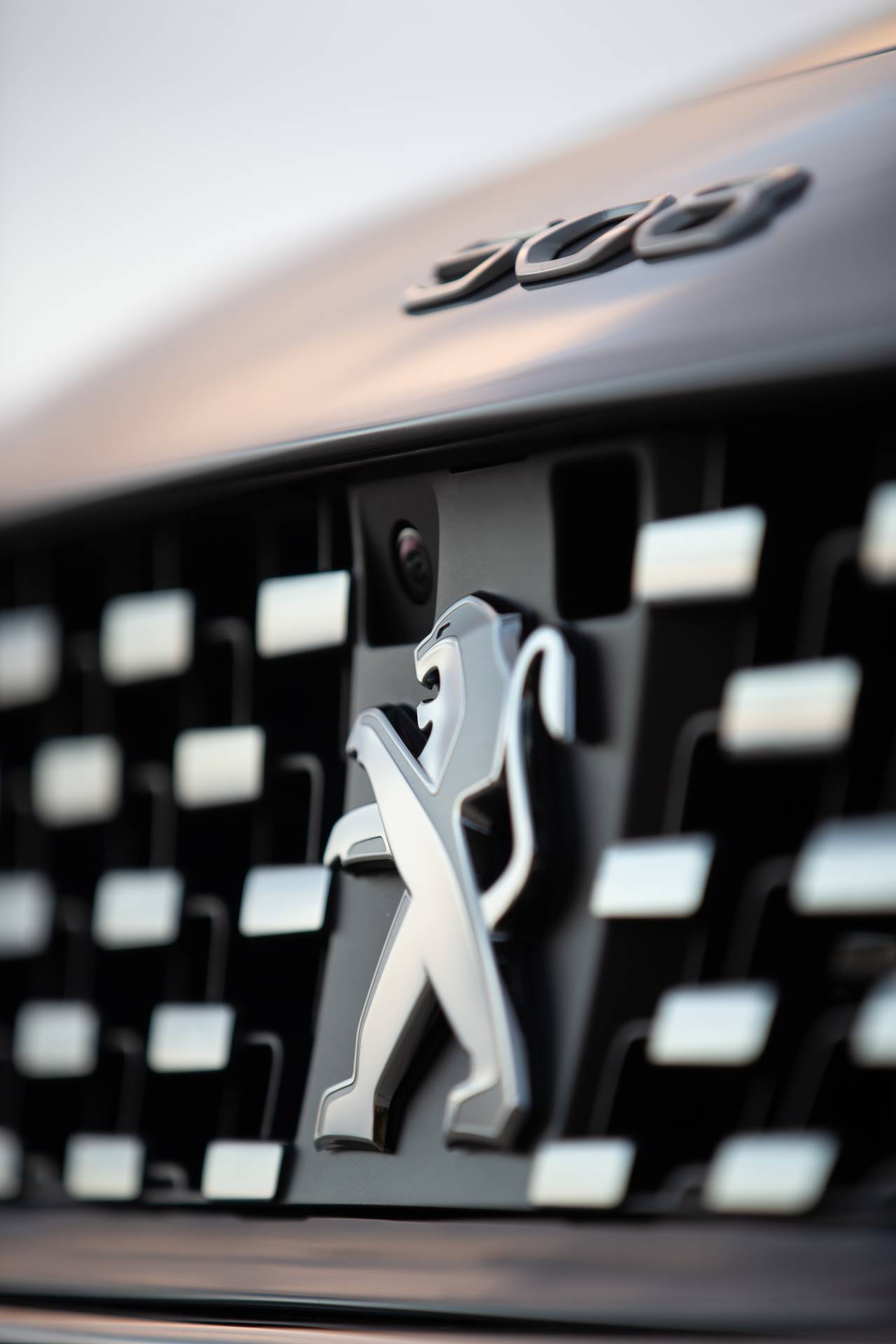 Is The New 2019 Peugeot 508 SW Cooler Than A Crossover?