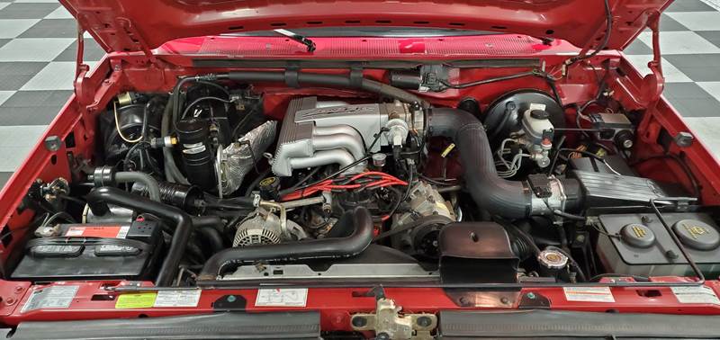 This 1994 Ford F-150 SVT Lightning Isn’t Bad For $23k