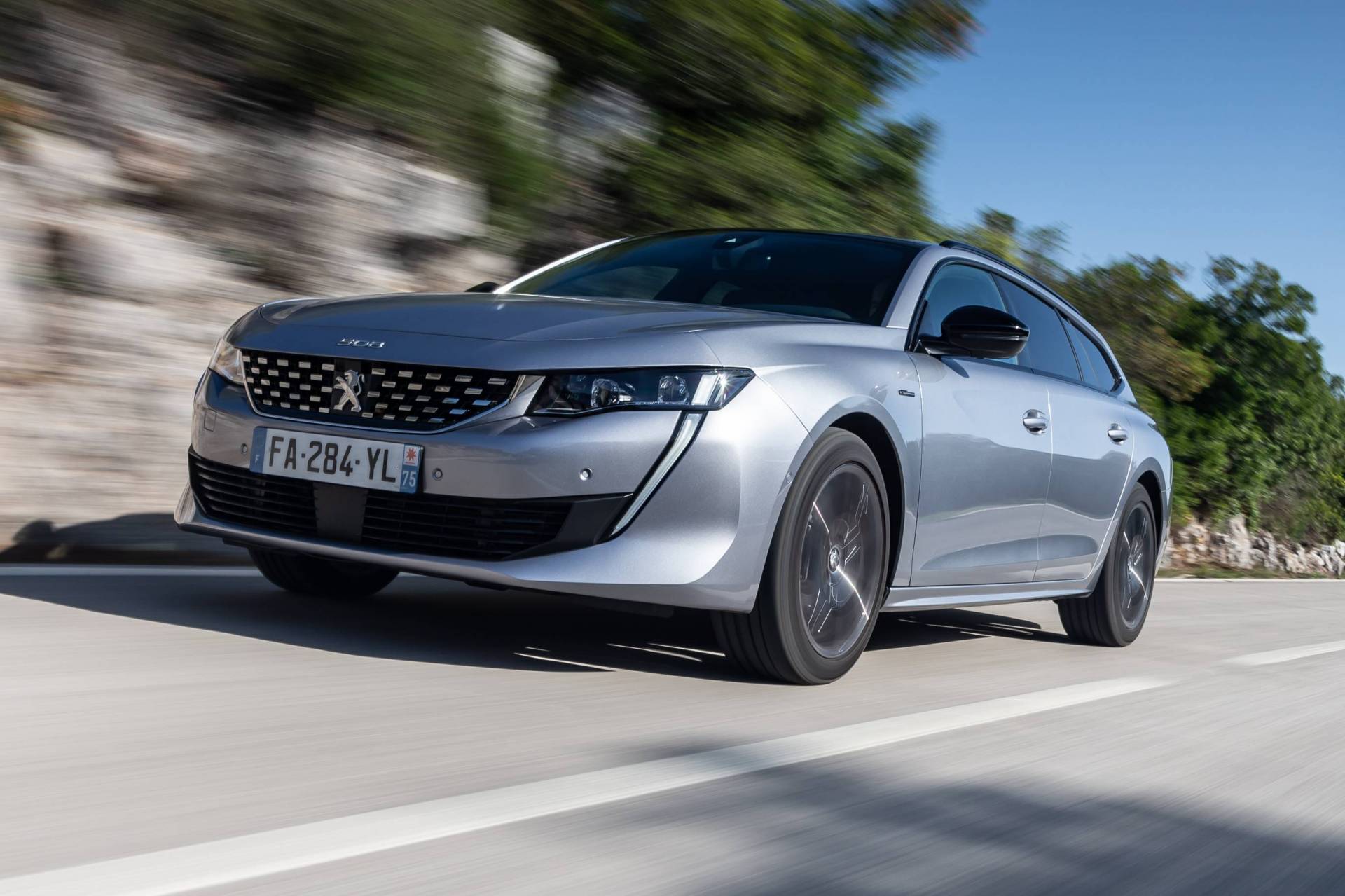 Is The New 2019 Peugeot 508 SW Cooler Than A Crossover?