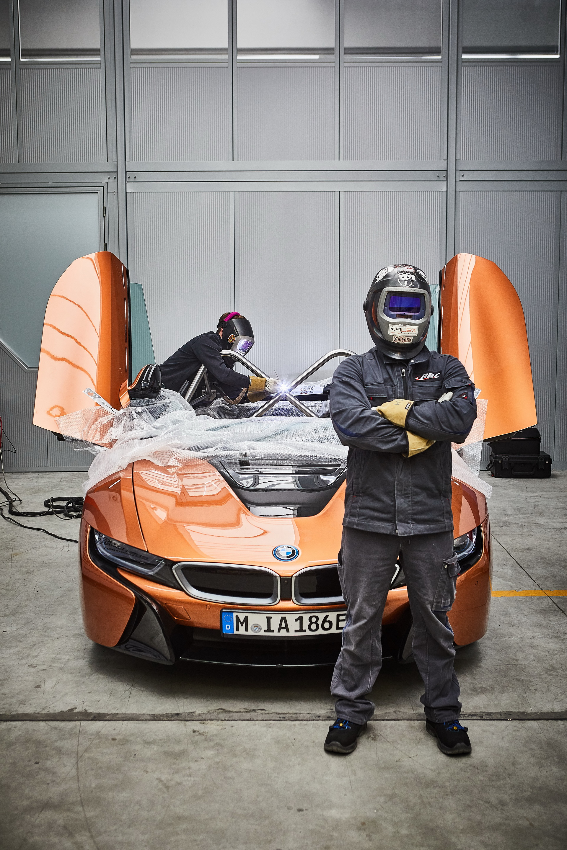 BMW-i8-Roadster-Safety-Car-18 BMW Makes i8 Roadster A Speedster For Formula E’s New Safety Car