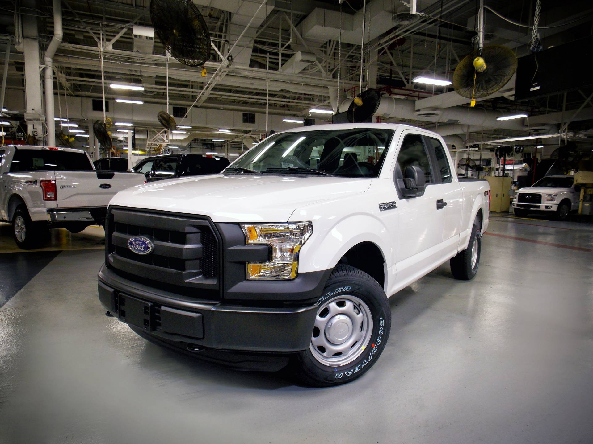 2016 Ford F-150 5 Ford Scaling Back 5.0L V8 Production For F-150 Trucks As Demand Drops