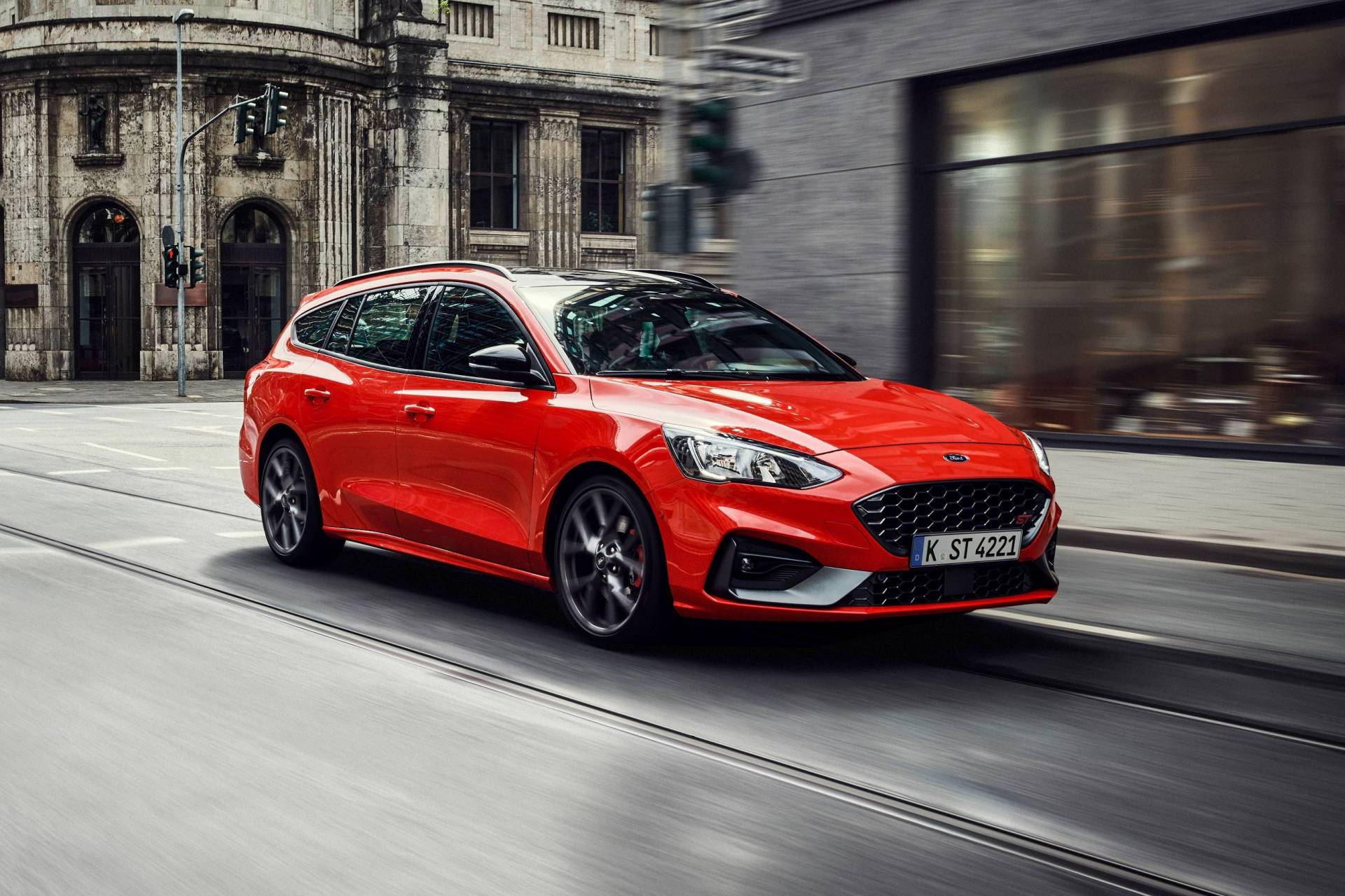 2019MY Ford Focus ST Wagon 4 2019 Focus ST Wagon Revealed As The Family Man’s Fast Ford