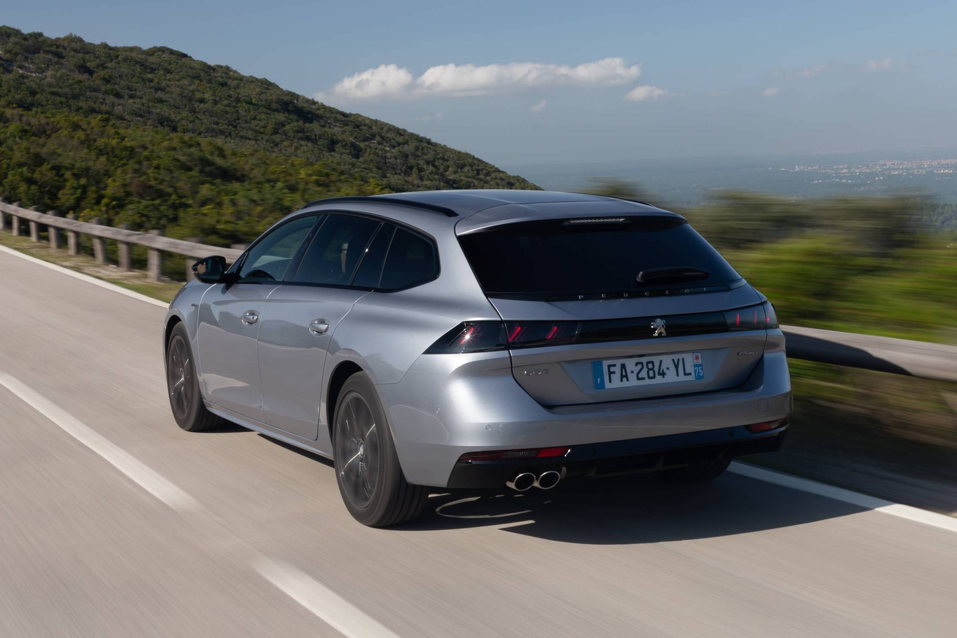 Is The New 2019 Peugeot 508 SW Cooler Than A Crossover?