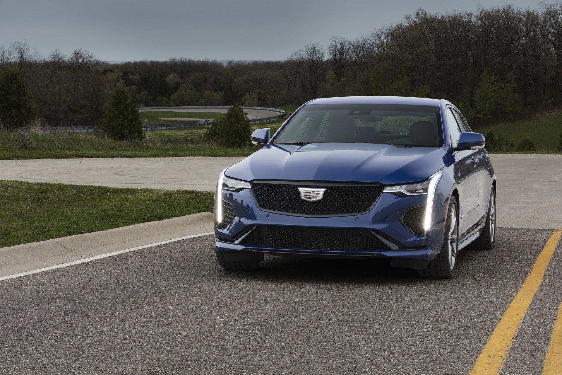 2020 Cadillac CT4-V Is Larger Outside, Smaller Inside Than ATS