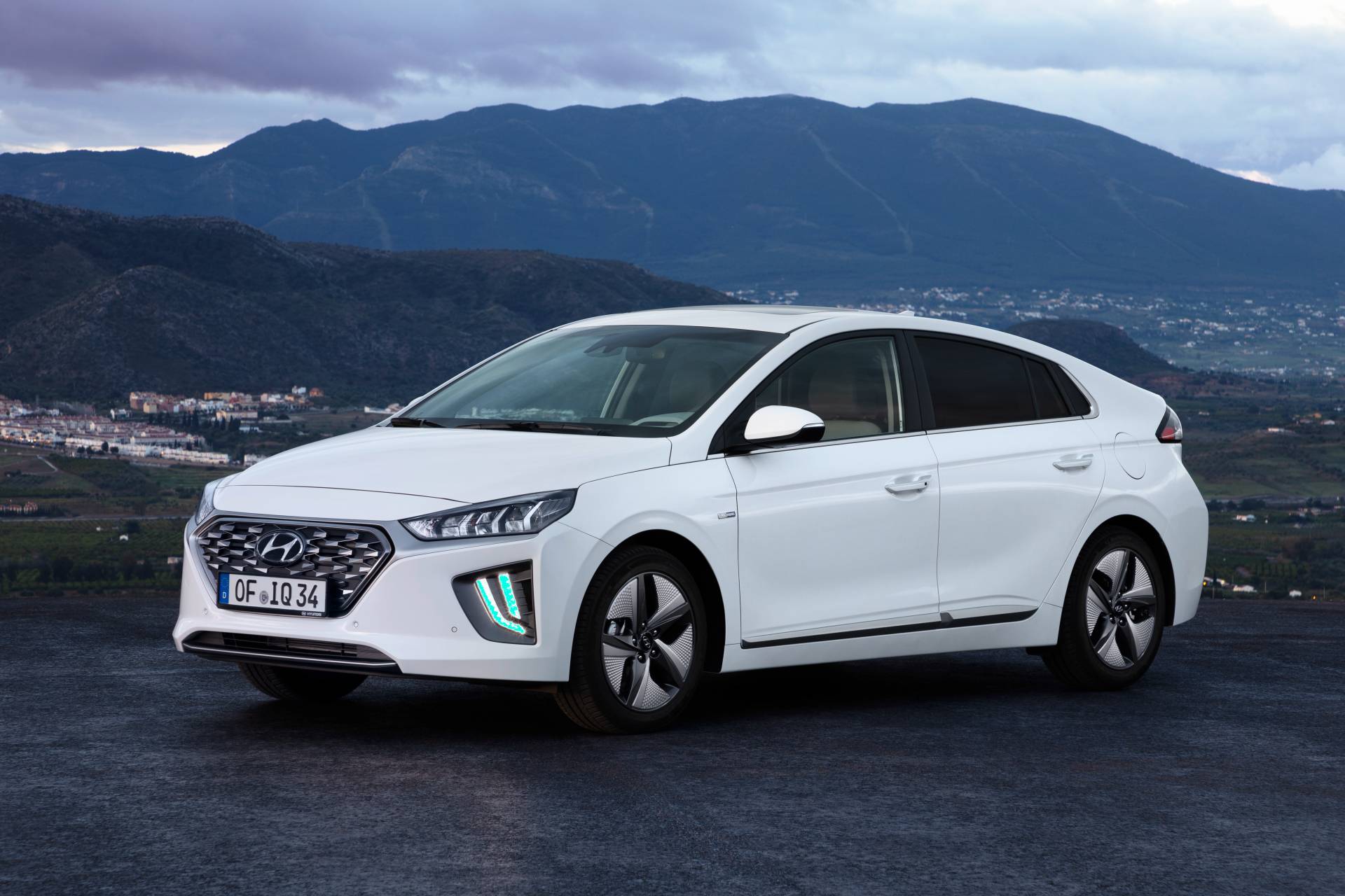 2020 Hyundai Ioniq Hybrid 6 2020 Hyundai Ioniq Family Gains Design And Tech Updates, Bigger Battery For EV