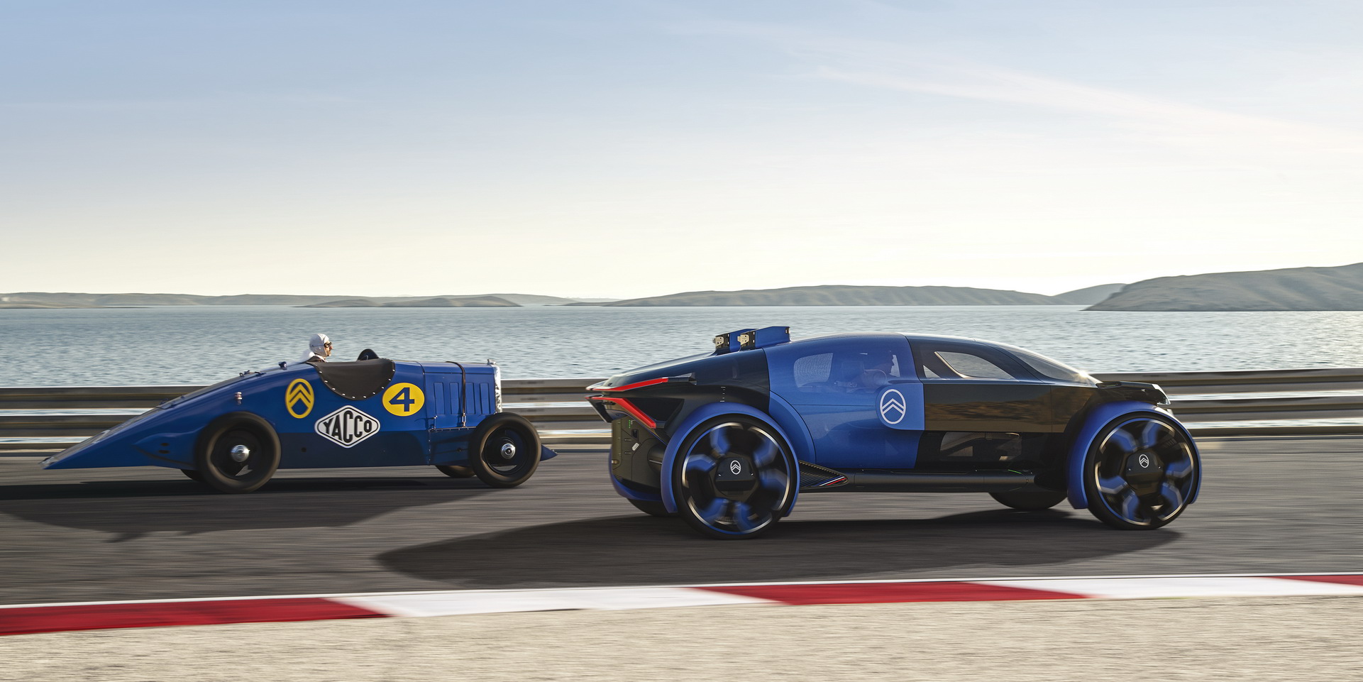 Citroen 19_19 CONCEPT 6 Citroen’s New Electric 19_19 Concept Has A 500 Mile Range And 30-inch Rims