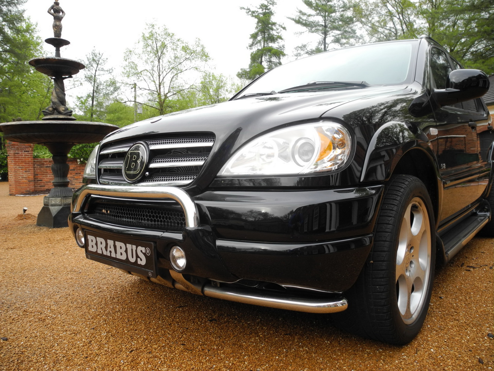 2001 mercedes ml58 brabus bat 5 2001 Brabus-Tuned Mercedes ML Is The Ghost Of SUVs Past
