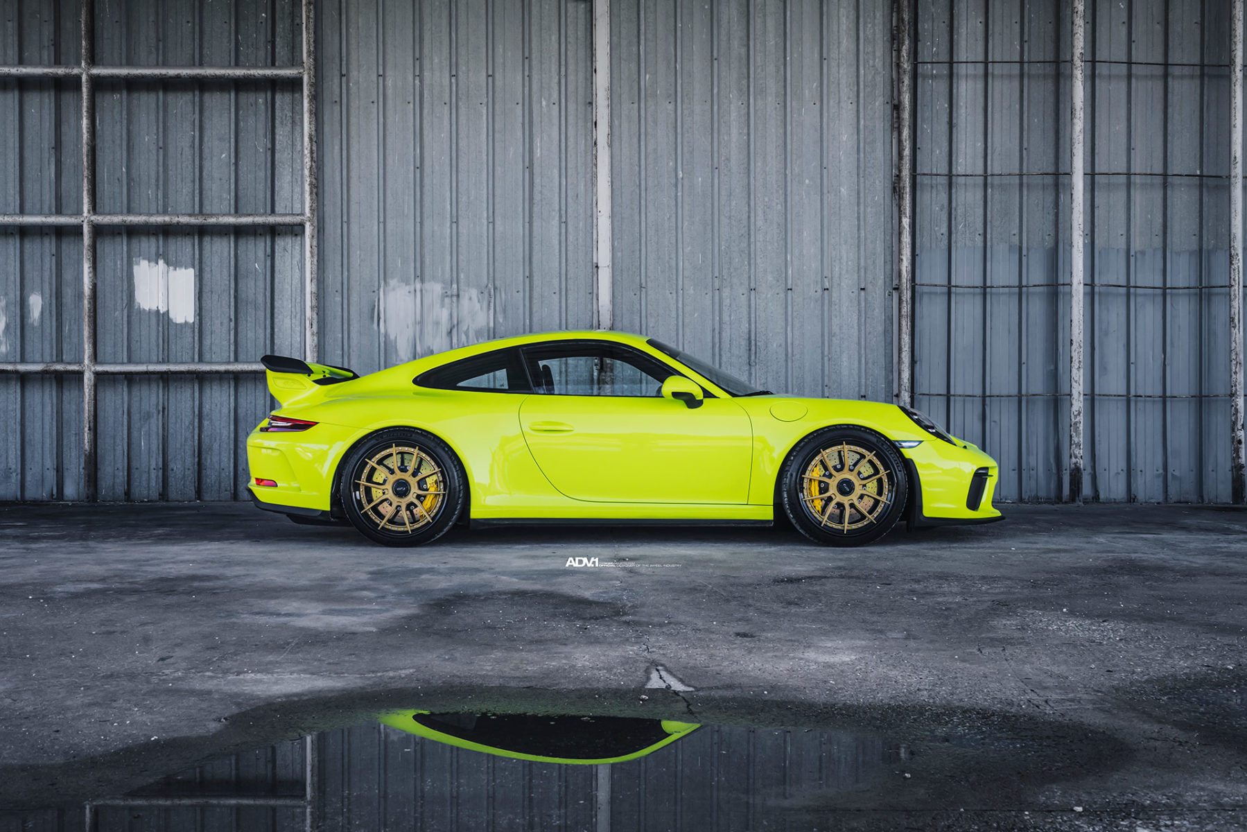 Acid Green Porsche 911 GT3 Will Burn Your Eyes And Steal Your Soul