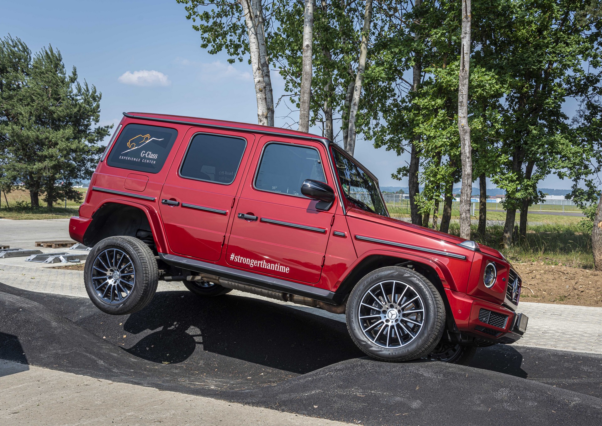Mercedes G-Class “Stronger Than Time” Edition Celebrates Model’s 40th Anniversary