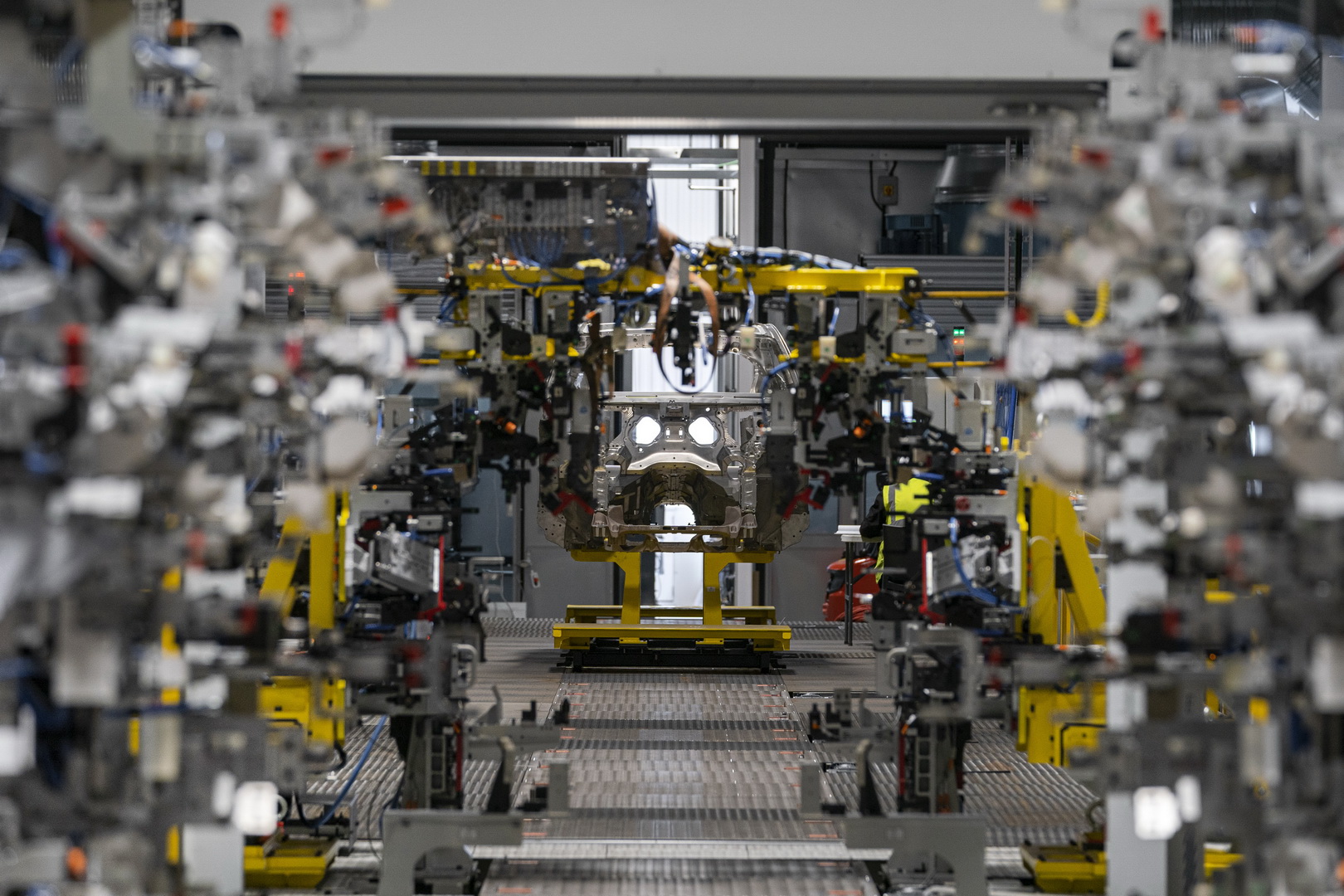 Aston Martin DBX Enters Pre-Production Ahead Of Launch Later This Year