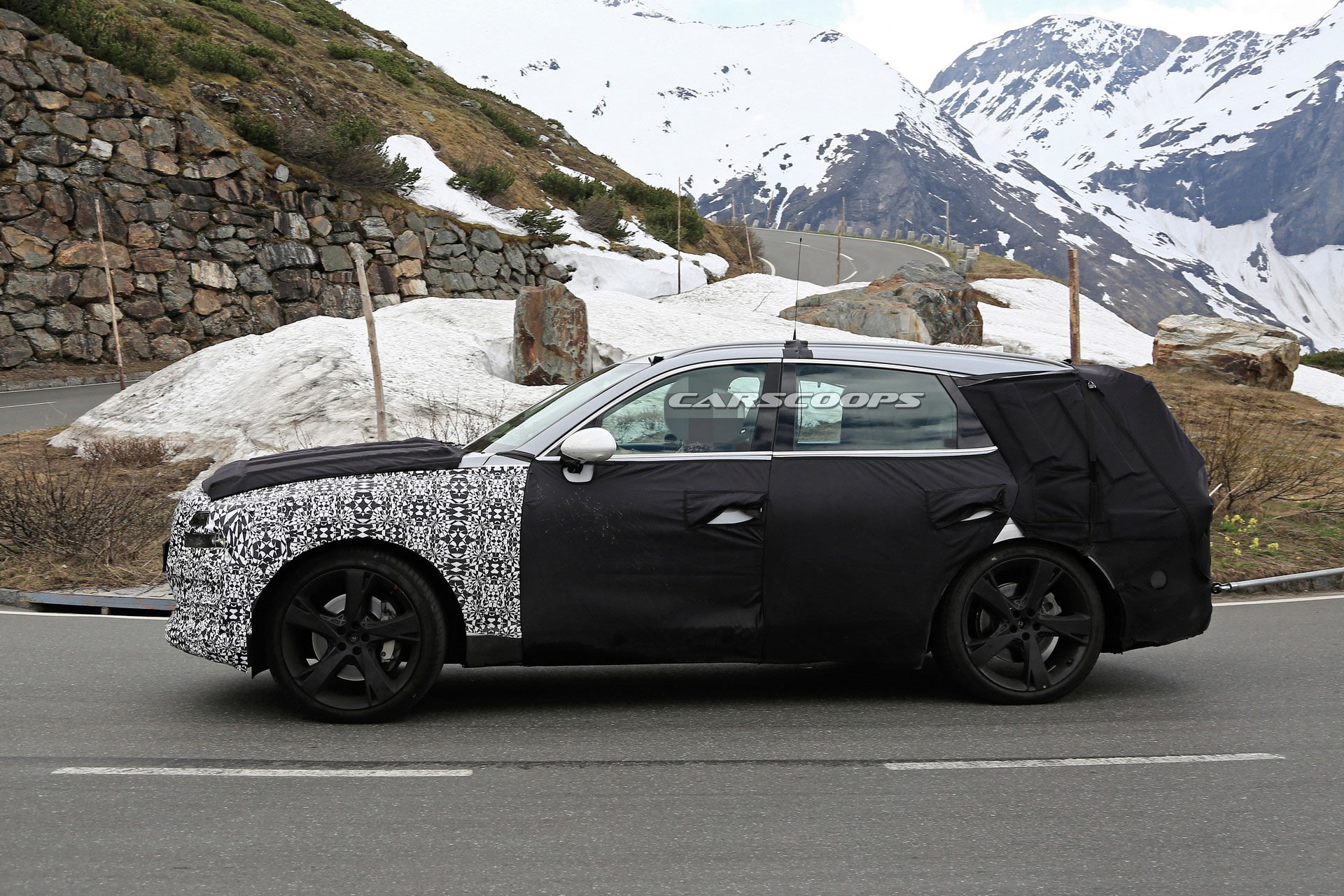 2020 Genesis GV80 Gearing Up To Battle BMW X5 And Mercedes GLE