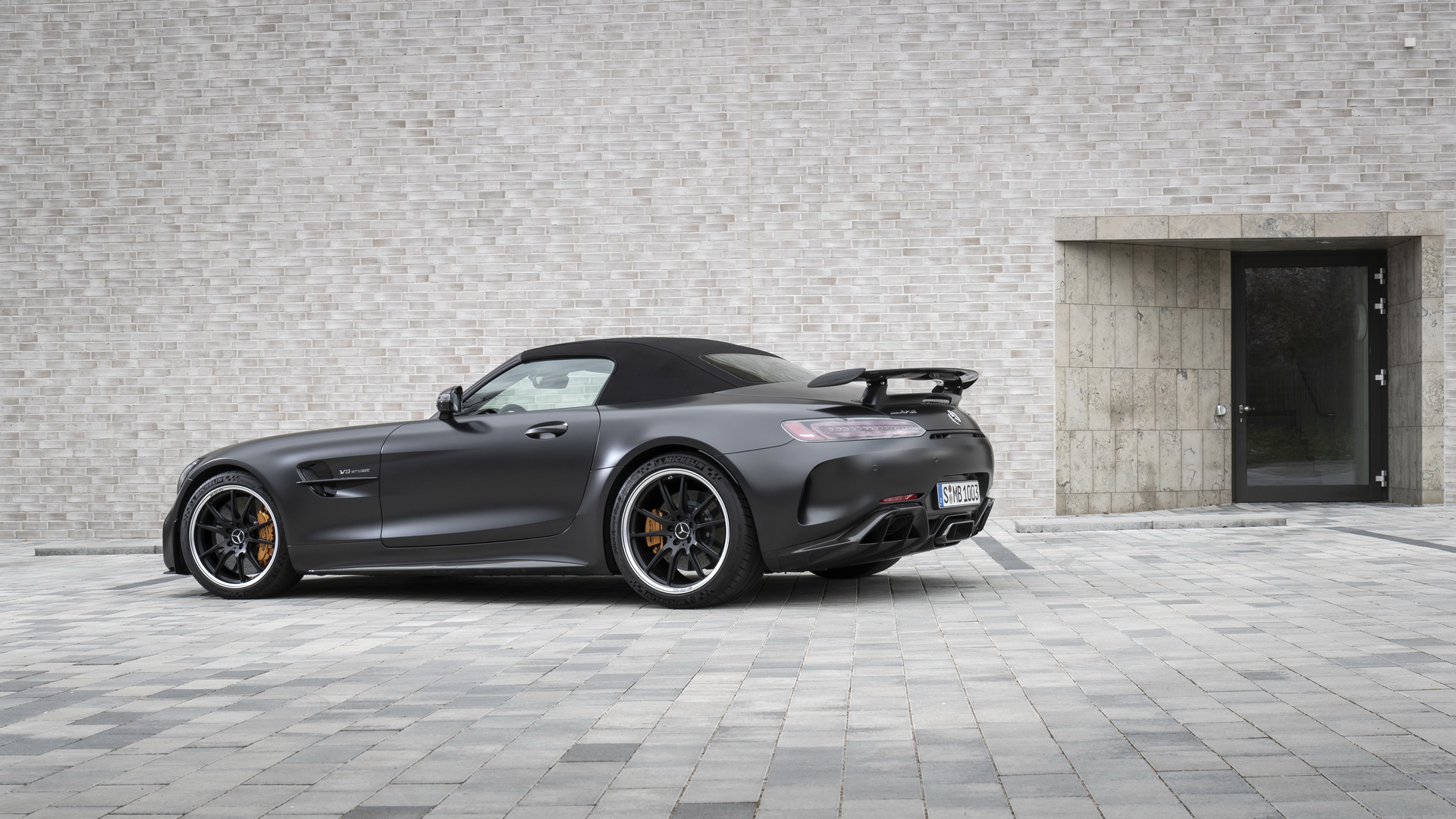 Mercedes-AMG GT R Roadster Commands A £30,000 Premium Over The Coupe In UK