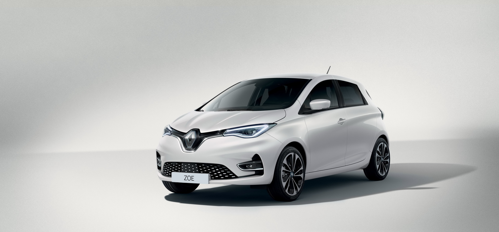 2020 Renault Zoe Quietly Rolls In With Up To 242 Miles Of Range