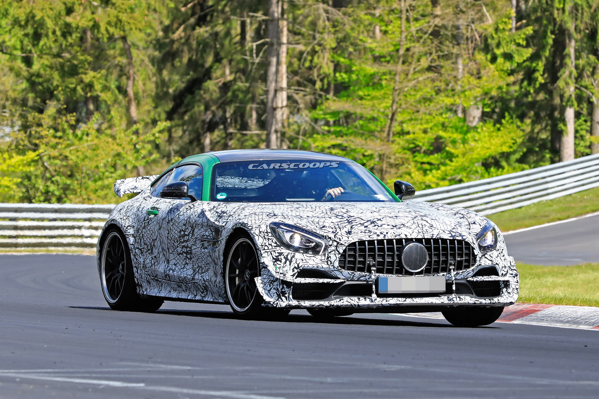2020 Mercedes AMG GT R Black Series Wants To Become Porsche’s Worst Nightmare