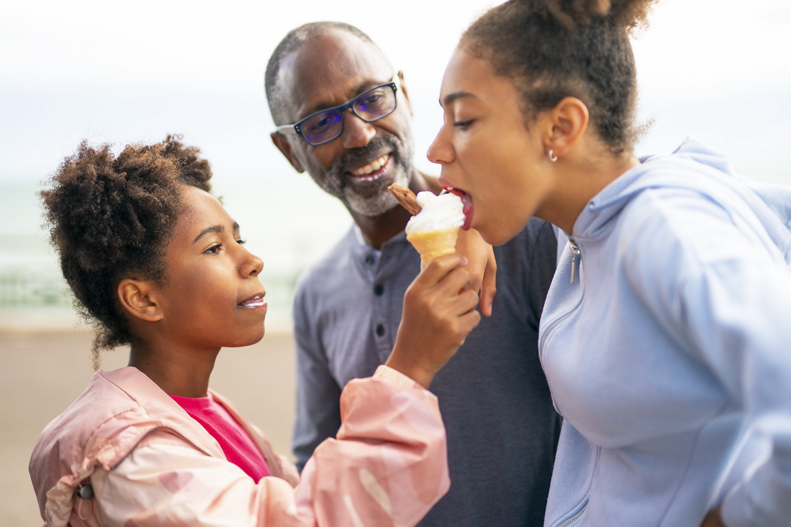 New Nissan e-NV200 Concept Previews The Ice Cream Van Of The Future